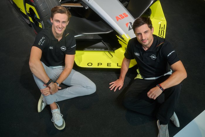 interview-with-opel-formula-e-duo-mitch-evans-and-theo-pourchaire (1).jpg