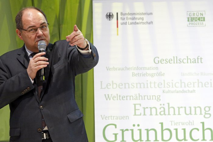 Grünbuch-DialogmitBundesministerChristianSchmidt.jpg