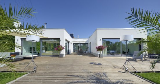 Heinz von Heiden Individueller U-Bungalow Terrasse.jpg