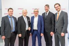 Sobek-Forschungspreis 2015: Alle Preisträger und Laudatoren v.l.n.r. Prof. Dr. Christian Geis, Prof. Dr. Klaus V. Toyka, Sts. Jürgen Walter, Prof. Dr. Heinz Wiendl und Dr. Clemens Warnke