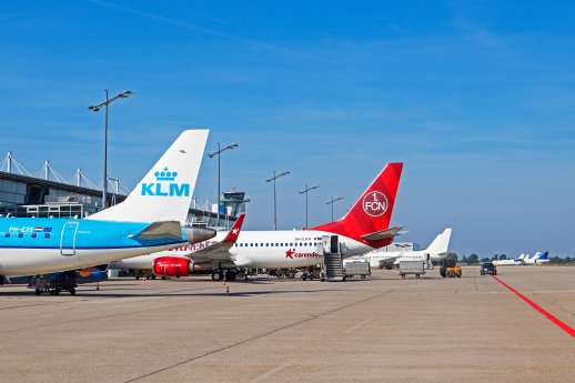 KLM-Corendon-Privatjets-Tower-Terminal.jpg