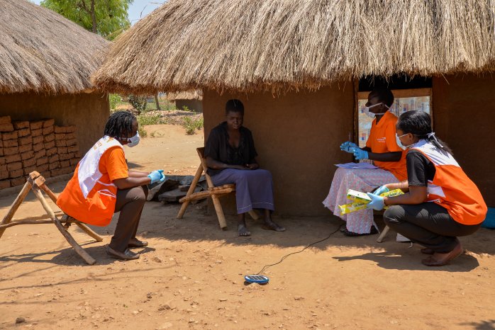 Uganda-Hausbesuch bei Refugees.jpg