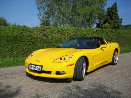 yellow_corvette.JPG