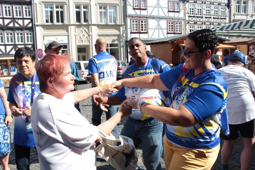 Tanzen gemeinsam.JPG