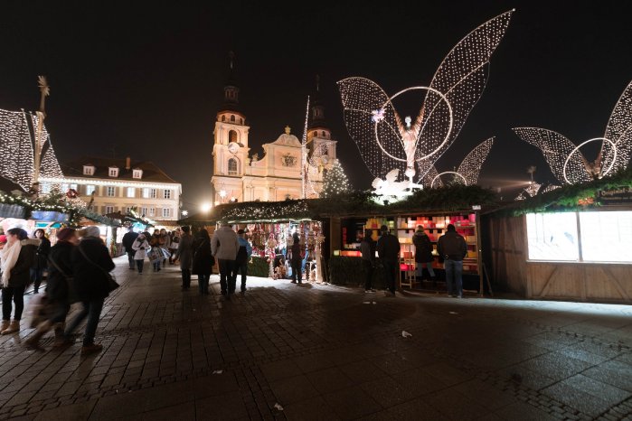 Hotel und Restaurant Krauthof - Die wohl berühmteste Weihnachtsmarktbeleuchtung..jpg