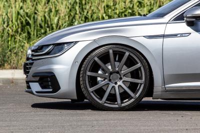 Volkswagen auf großen Fuß: Cor.Speed DeVille am Arteon