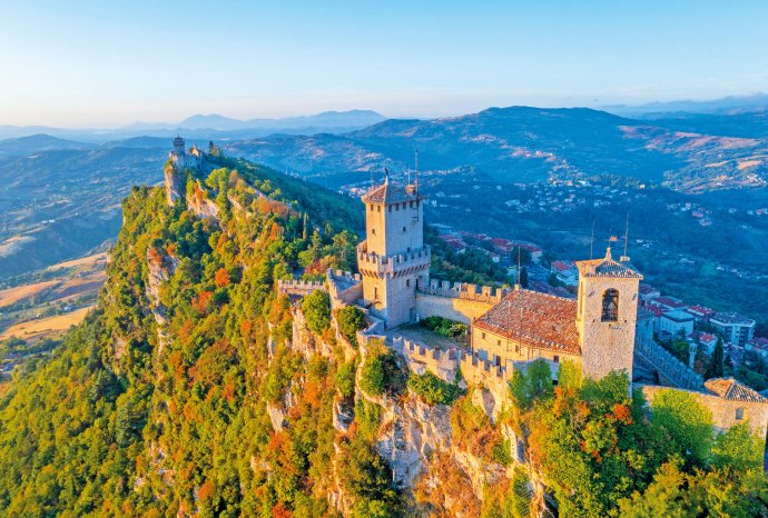 ┬®_P_Dudek_2J4JM91_San Marino_italien.jpg