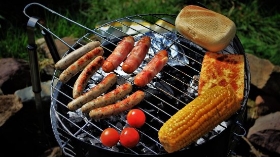 barbecue-5055491_1920-1360x765.jpg