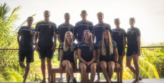 Surfteam Germany Teamfoto El Salvador Bjoern Lentfoehr HertzundKopf.jpg