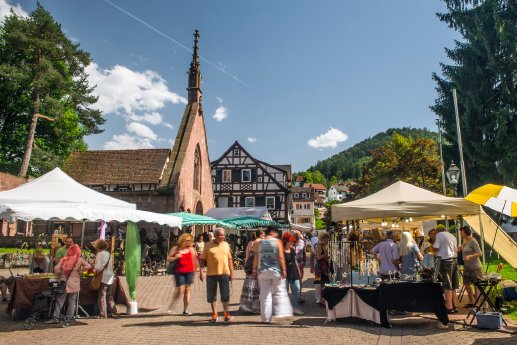 PM_1_Herrenalber Kunsthandwerkermarkt am Pfingstwochenende.jpg