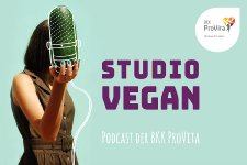 Der neue Podcast STUDIO VEGAN der BKK ProVita zu gesunder pflanzlicher Ernährung richtet sich vor allem an junge Menschen. Sie können jetzt ihre Fragen an Expert:innen einreichen