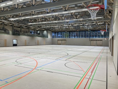 Turnhalle Am Thoner Espan 1.JPG