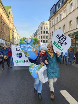 Berlin _ Dana Müller Omas for Future.jpg