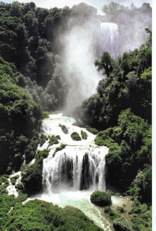Wasserfall_r.jpg
