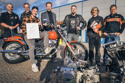 Übergabe der Harley-Davidson