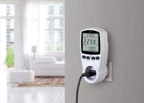 revolt Digitaler Energiekostenmesser mit XXL Jumbo Display, bis 3.680 Watt