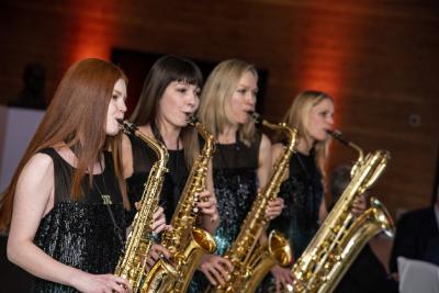 Der HotSaxClub - vier junge Damen aus München - sorgte für die musikalische Unterhaltung