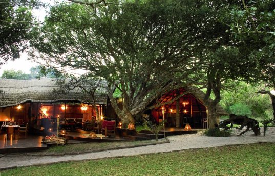 FTI Südafrika Kosi Forest Lodge.jpg