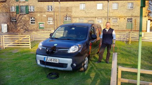 Grün und smart: Fleischerei Kluge fährt ein 100% elektrisch betriebenes Kühlfahrzeug