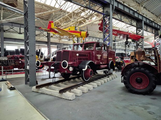 Umbau Faun im Technik Museum Speyer (5).JPEG