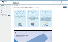 Der Screenshot zeigt die MaStR-Seite der Bundesnetzagentur mit drei Auswahloptionen zur Registrierung einer Solaranlage: Balkonkraftwerk, Solaranlage auf einem Gebäude und größere Solaranlage. Links ist die Navigation, oben die Menüleiste mit Hilfe- und Login-Buttons.