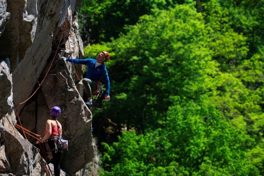 web_Ühlingen-Birkendorf_Jaspers_Klettern_Schwedenfelsen © Lorenz Guggenberger_Schwarzwald T.jpg