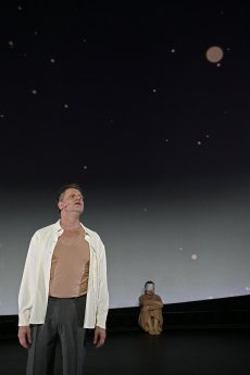 Letzte Nacht der Welt 49 Nils Brück und Judith Lilly Raab ©JochenKlenk.jpg