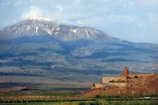 Armenien, wunderschöne Aussicht auf das Khor-Virap-Kloster