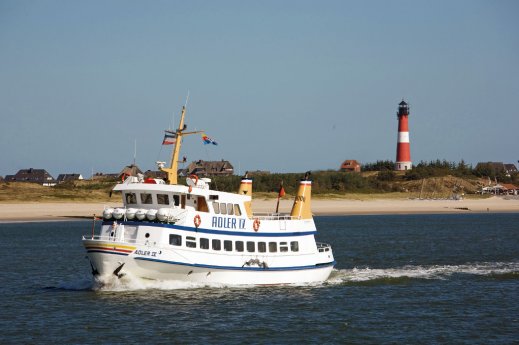 Die_MS_Adler_IV_wird_ab_1._Mai_zwischen_Rostock_und_Warnemünde_unterwegs_sein__c__Adler-Sch.jpg
