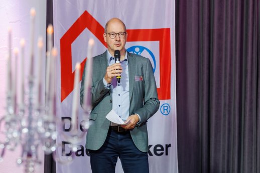 Geschäftsführer Sebastian Bobinski.jpg