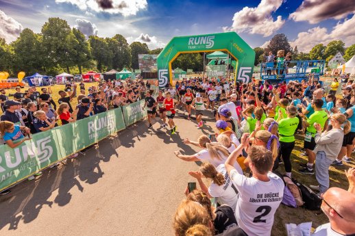 Premiere bei der RUN5 TEAMSTAFFEL in Lübeck und Wiesbaden.jpg
