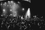 Hillsong_LIVE_Worshipteam[1].jpg