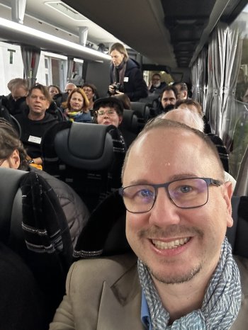 Oliver Langewitz bei Bustour.jpg