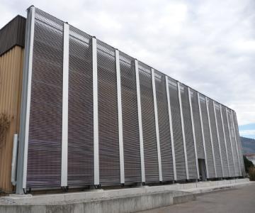 Solarthermie Anlage zur Prozesswärmegewinnung mit 2520 df Voll-Vakuumröhren