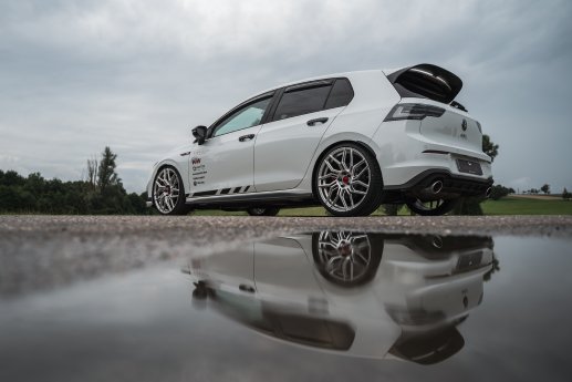 8. VW Golf MK7 GTI Barracuda Dragoon Silber.jpg