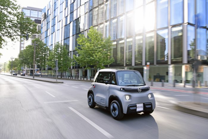 KlarmutigunverwechselbarNeuerOpelRocksabsofortbestellbar (3).jpg