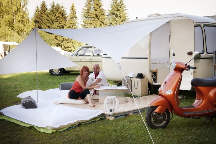 GITZ_Camping erleben_Stellplatz Ballonwiese_Fahti Oldtimer.JPG