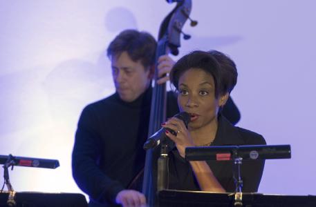 Christmas Jazz - Christina Clark und Michael Giesen / Foto: Saad Hamza