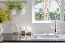 Rosenstein & Söhne 2in1-Edelstahl-Armatur & Durchlauferhitzer, LED-Display, 60 °C, 1/2