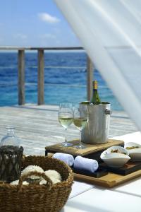 Dusit Thani Maldives – Restaurant Benjaron (Bilder: Dusit Hotels & Resorts Archiv)