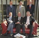 Wilhelm Schreyeck, Vorsitzender der Geschäftsführung der Arbeitsagentur Reutlingen, Rainer Neth, stellvertretender Hauptgeschäftsführer der Handwerkskammer Reutlingen, Clemens Riegler, Leiter der Bildungsakademien der Handwerkskammer Reutlingen (hintere Reihe, v.li.n.re.), Georg Link, Vorsitzender der Geschäftsführung der Arbeitsagentur Balingen, Dr. Joachim Eisert, Hauptgeschäftsführer der Handwerkskammer Reutlingen, Jürgen Schwab, Vorsitzender der Geschäftsführung der Arbeitsagentur Nagold-Pforzheim (vordere Reihe, v.li.n.re.)