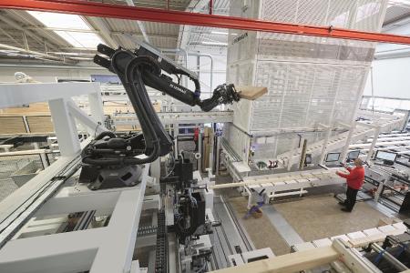 Hochautomatisierte Fertigung bei WeberHaus