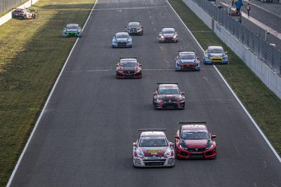 Die Titelentscheidung in der ADAC TCR Germany fiel ebenfalls erst im letzen Saisonrennen