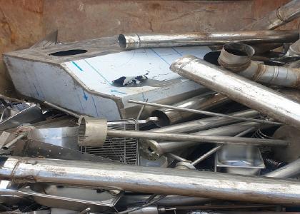 Recycling-Anlagen betreiben somit Umweltschutz im großen Stil – einen kleinen, aber unverzichtbaren Teil davon leistet der Schrotthändler Wesel