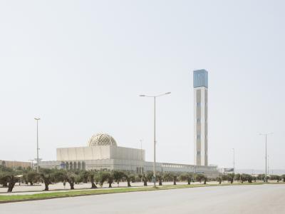 Un minaret conçu en Allemagne : A Alger, la troisième plus grande mosquée du monde ouvre ses portes, pour la première prière collective