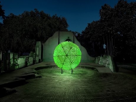 Sculpture_Green Flash_Tropical Lights Bruce Munro_KL.jpg
