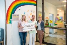 v. l. n. r.: Saskia Seitz, Dr. Alfred Leipold, Melina Zimmermann (Bildquelle: Petra Geiger)