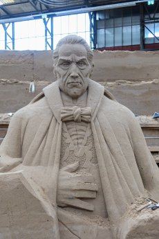 Sandskulpturen_Dracula.jpg