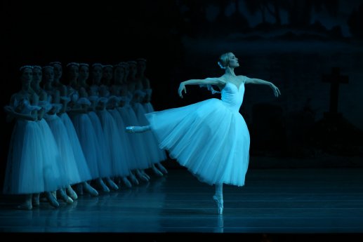 Giselle by Natasha Razina © State Academic Mariinsky Theatre (6).JPG