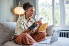 Einfach, digital und bequem zur Bandage. Das geht mit der neuen eVerordnung für Hilfsmittel.